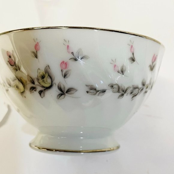 Style House Tea Cup Fine Chias Picardy Made in Japan White Tiny Flowers - Picture 5 of 5